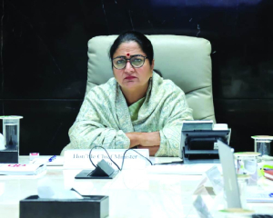 CM Rekha Gupta warns DMRC against construction dust pollution