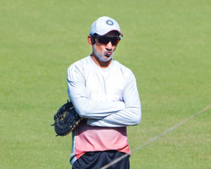 Gavaskar defends embattled Gambhir