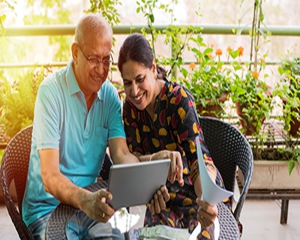 How to Choose the Best Travel Insurance for Senior Citizens