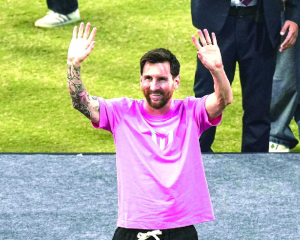 I hope football has bright future in India: Messi