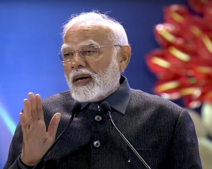 India outstanding destination for investment in mobility sector: PM Modi