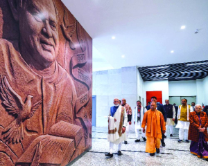 Leaders honour Atal Bihari Vajpayee