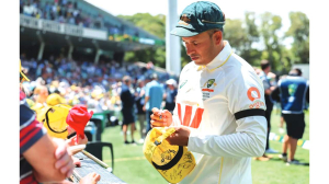 No room for spin: Australia goes into 4th Ashes against England