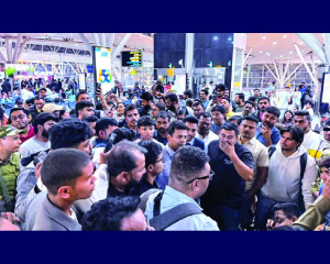 Passengers slam IndiGo, DGCA