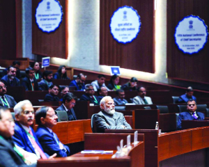 PM calls upon States to encourage manufacturing