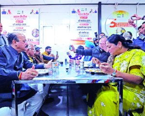 Rs 5-meal scheme to serve 1 lakh people daily