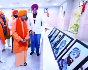 Sikh gurus history shows devotion and bravery: Yogi