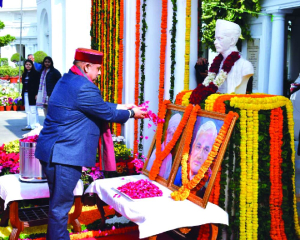 Vijender Gupta pays tribute to Madan Mohan, Vajpayee