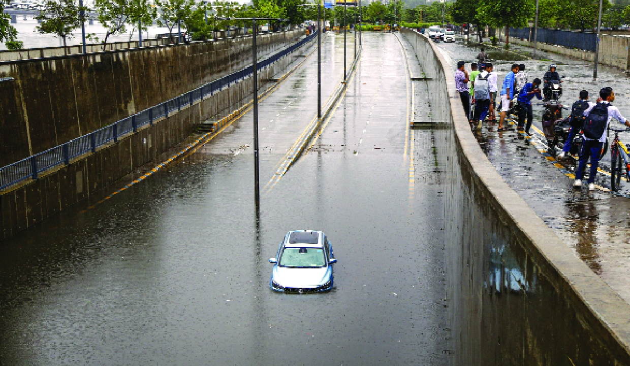 1,200 rescued from Gujarat’s rain-hit areas, 1 dead in Tapi
