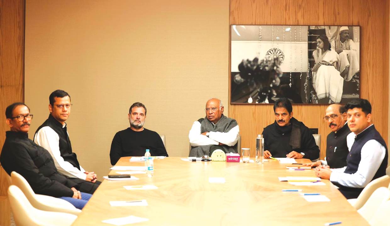 2027 elections: Goa Congress leaders meet Kharge, Rahul