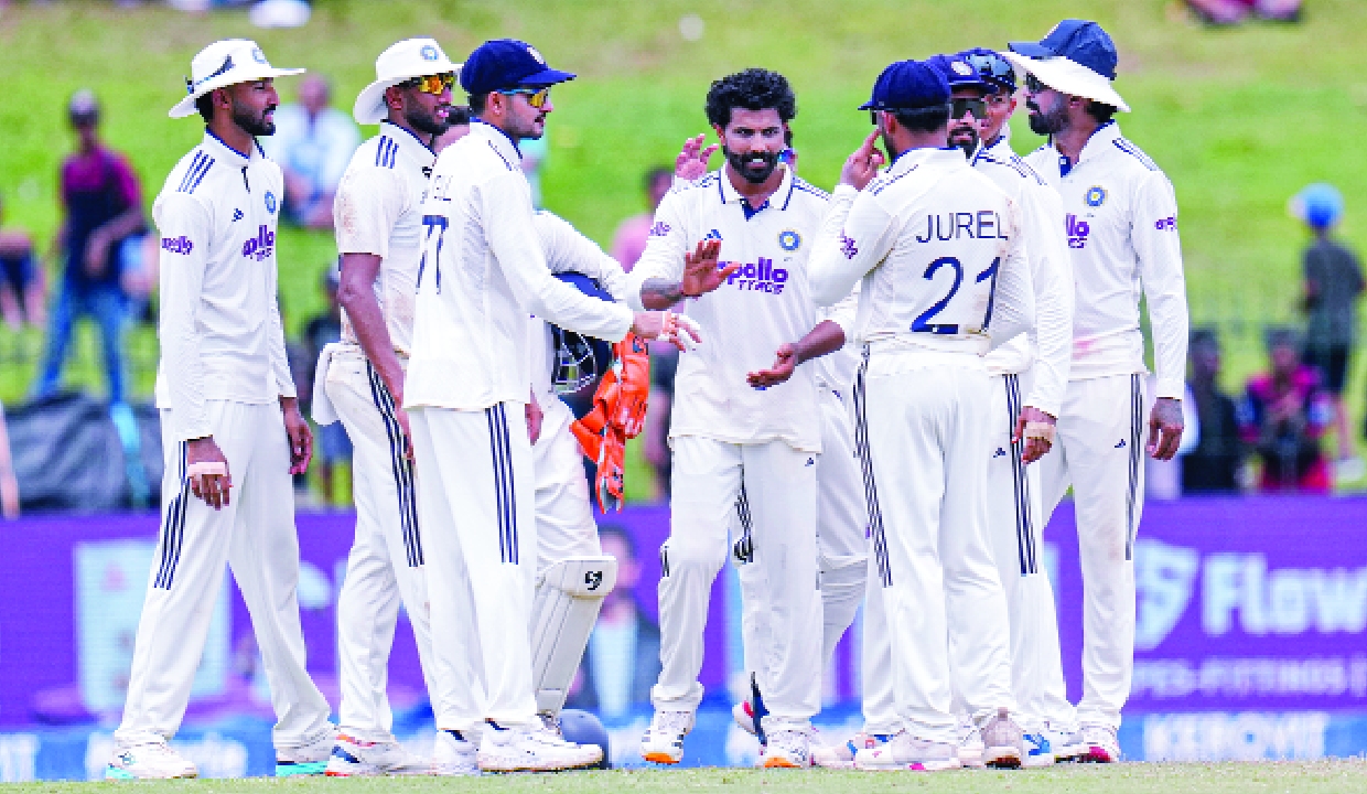 2nd Test: India on verge of series win despite Sooriyabandara, Mendis fight