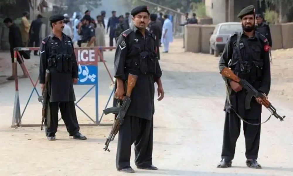 3 policemen killed, 2 civilians injured in gun attack in northwest Pakistan