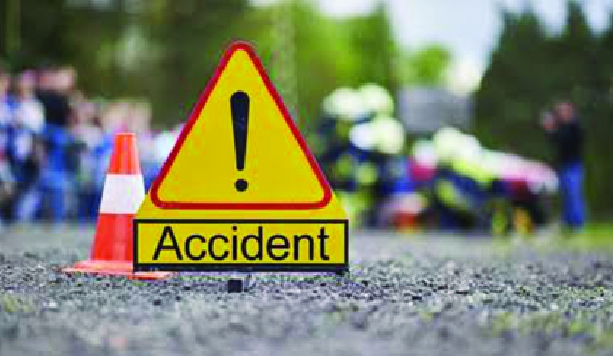 5 killed as SUV crashes into truck in MP