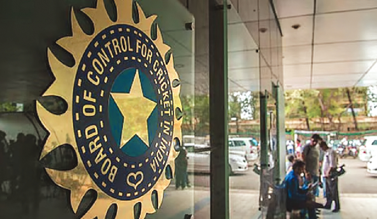 After Zaheer, BCCI reaches to Harbhajan for off-spinners camp