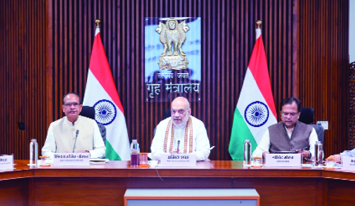 Amit Shah reviews El Niño rainfall deficit, flood damage