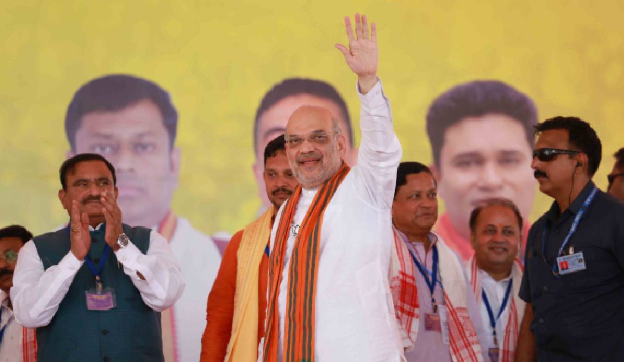 Amit Shah to visit West Bengal; Akhilesh Yadav to meet Mamata Banerjee