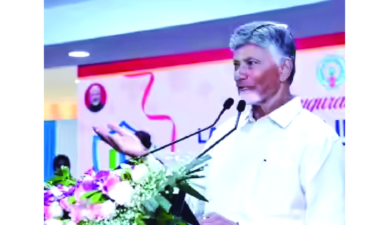Andhra CM visits Singapore to boost investments