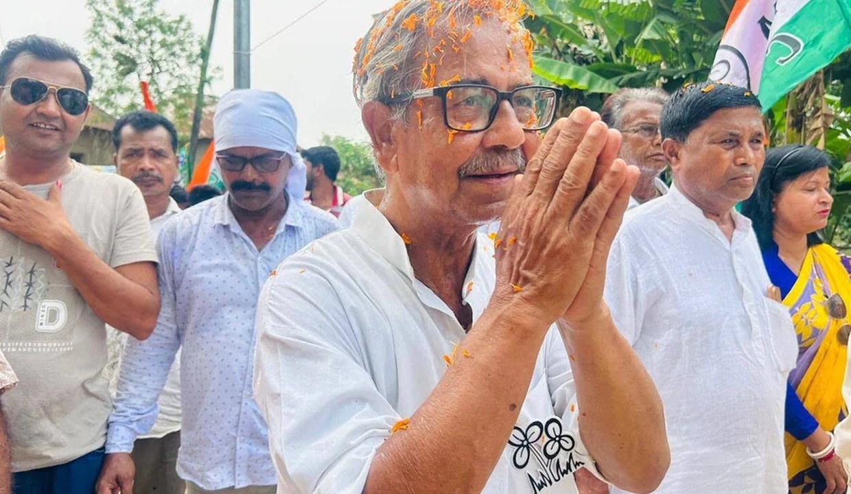 Ashis Banerjee former deputy speaker of West Bengal found dead at TMC party office