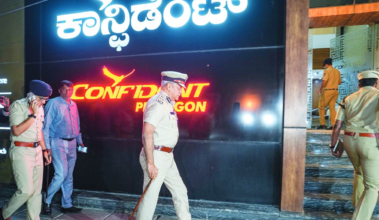 Bengaluru real estate tycoon shoots self, dies during IT raid