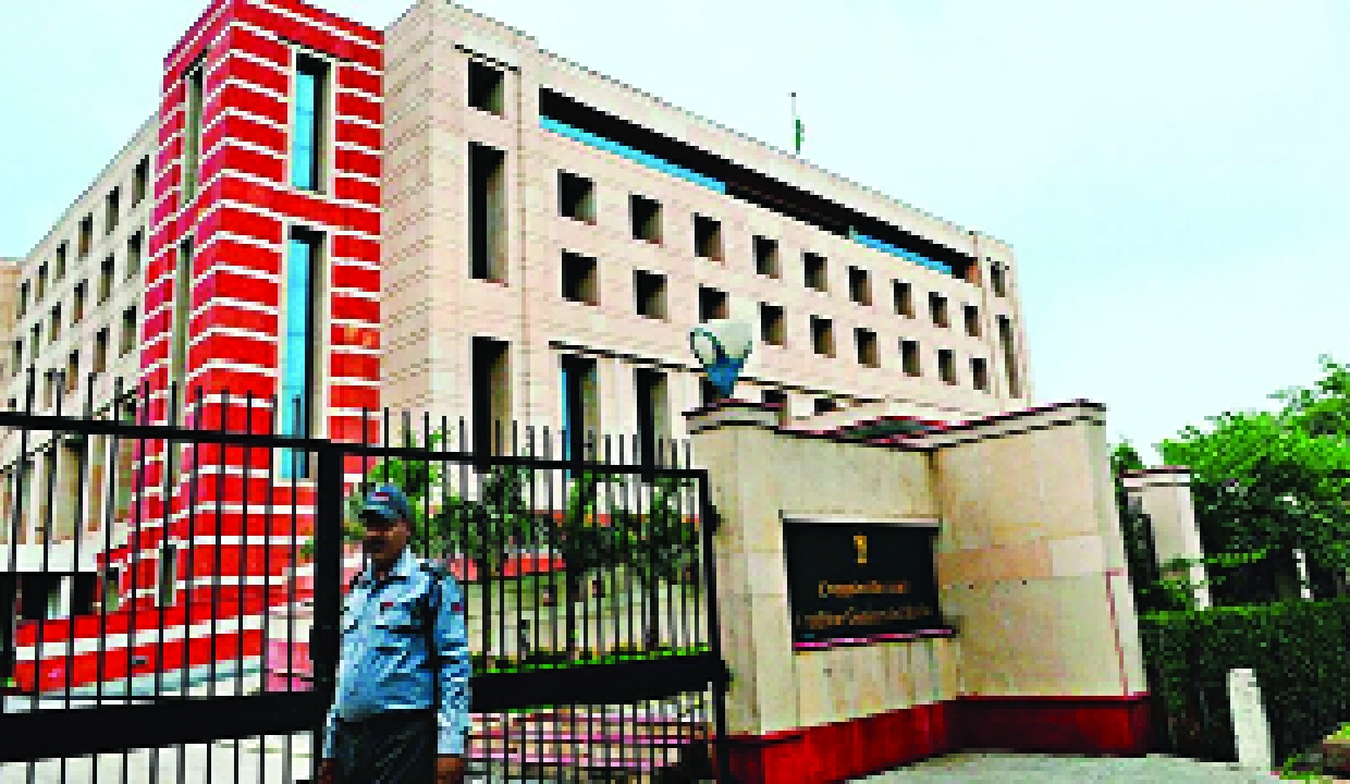 CAG flags sharp fall in capital spending under AAP Government, infra projects hit