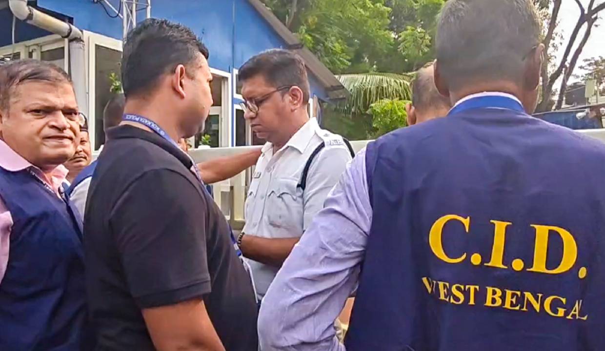 CID enters Mamata Banerjee’s Kalighat residence-cum-TMC office in forged signature probe
