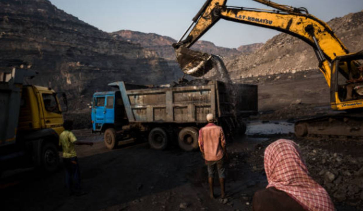 CISF recovers over 10,000 tonnes of illegal coal in Jharkhand, Bengal