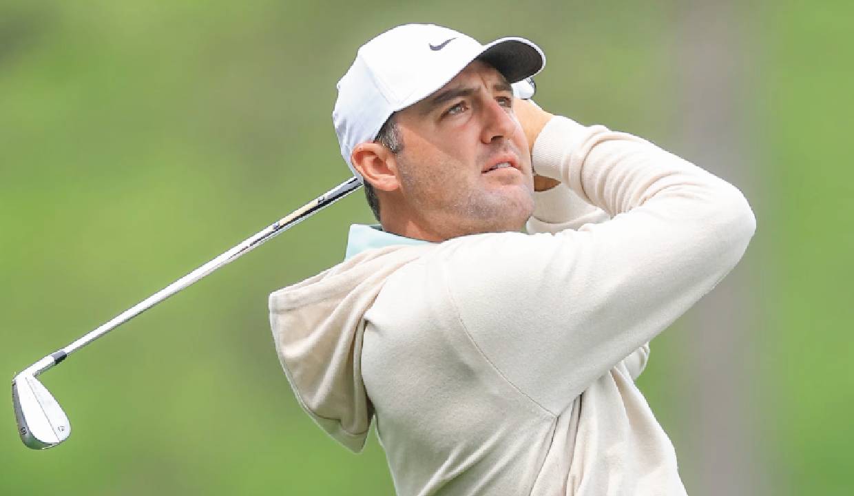 Collin Morikawa’s ailing back is feeling better, body still in a state of flux