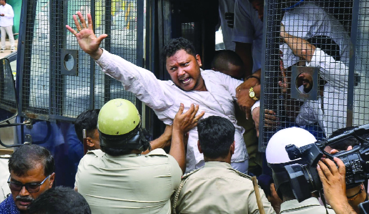 Congess, BJP hold protests, counter-protests over NEET paper leak in Karnataka