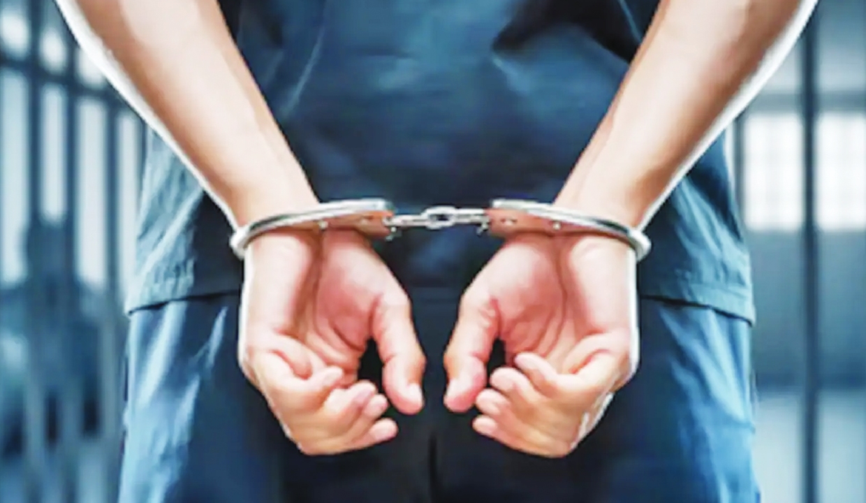 Cyber racket busted in Gujarat; 10 arrested