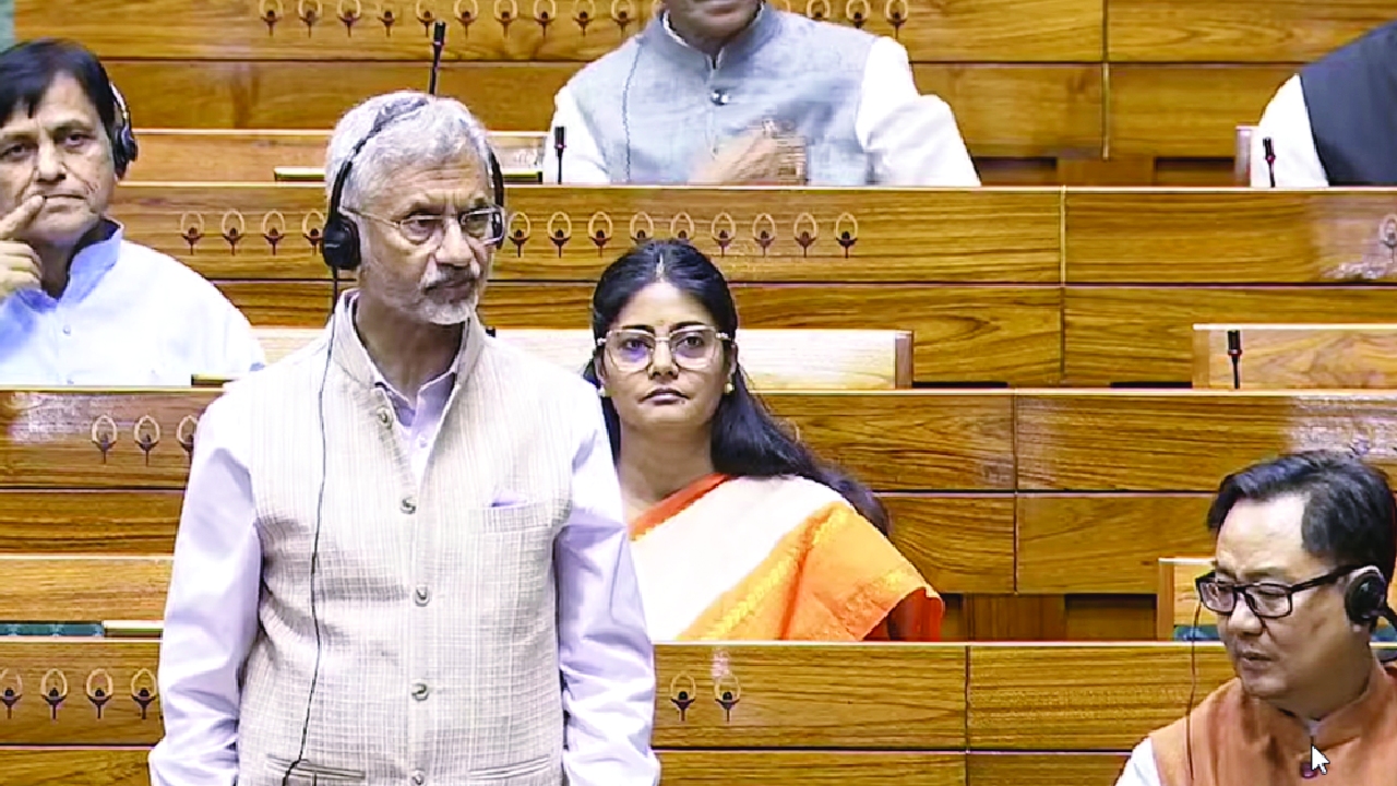 Delhi engages Tehran to secure shipping lanes