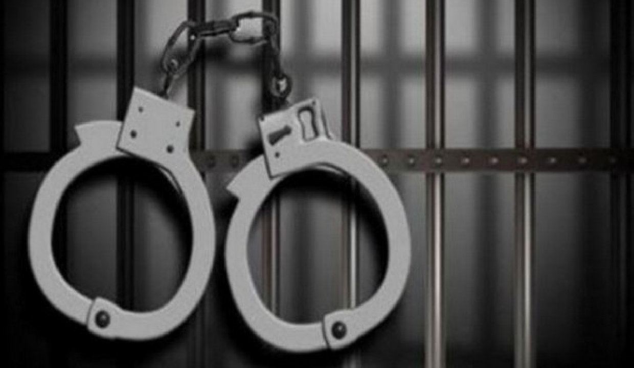 Driver arrested for staging Rs 5 lakh robbery