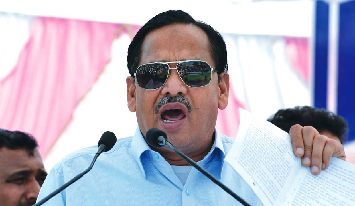 Ex-Minister Siddiqui, join SP ahead of 2027 UP polls