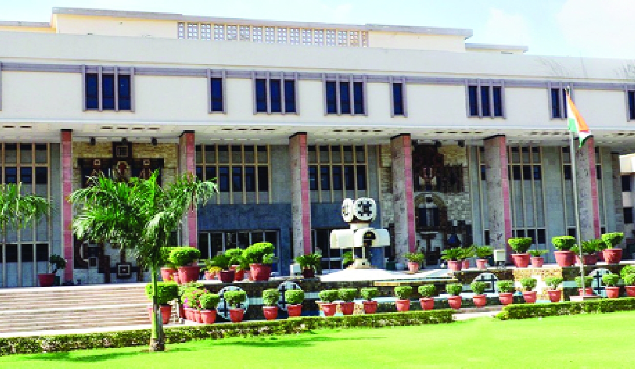Girl’s clothing her personal choice, says Delhi HC