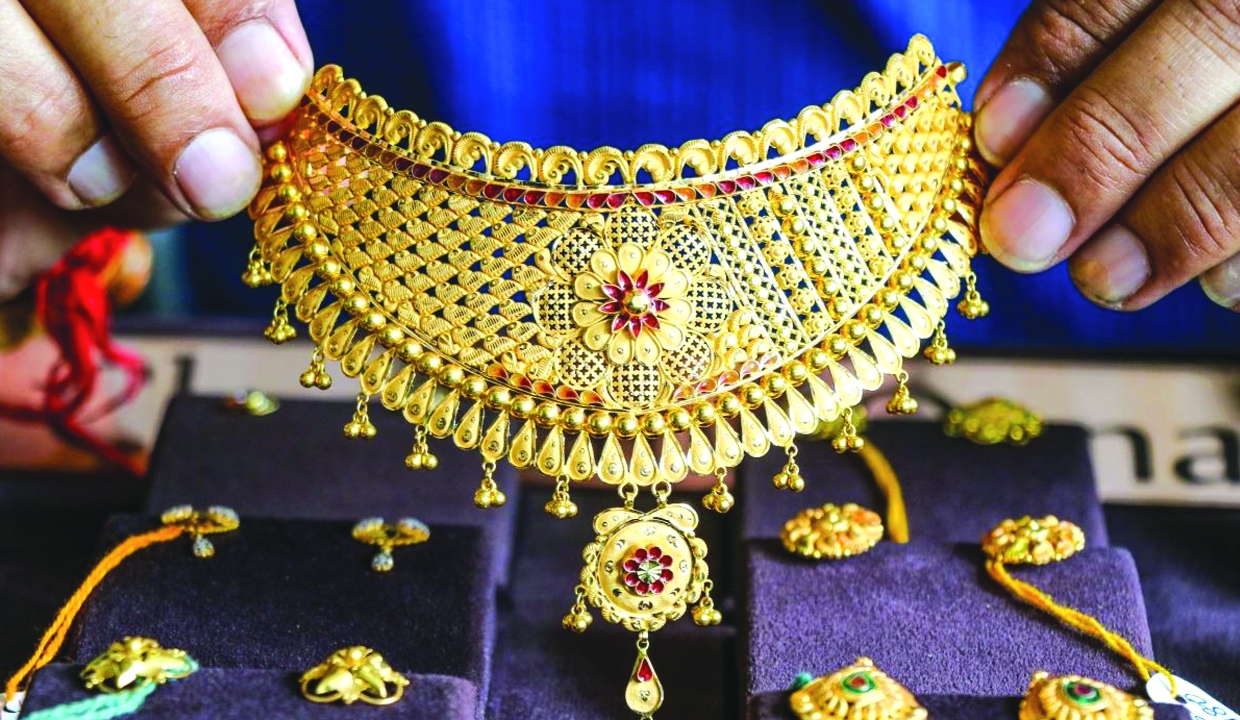 Gold jewellery retail sales volume to decline 13-15% in FY27: Crisil