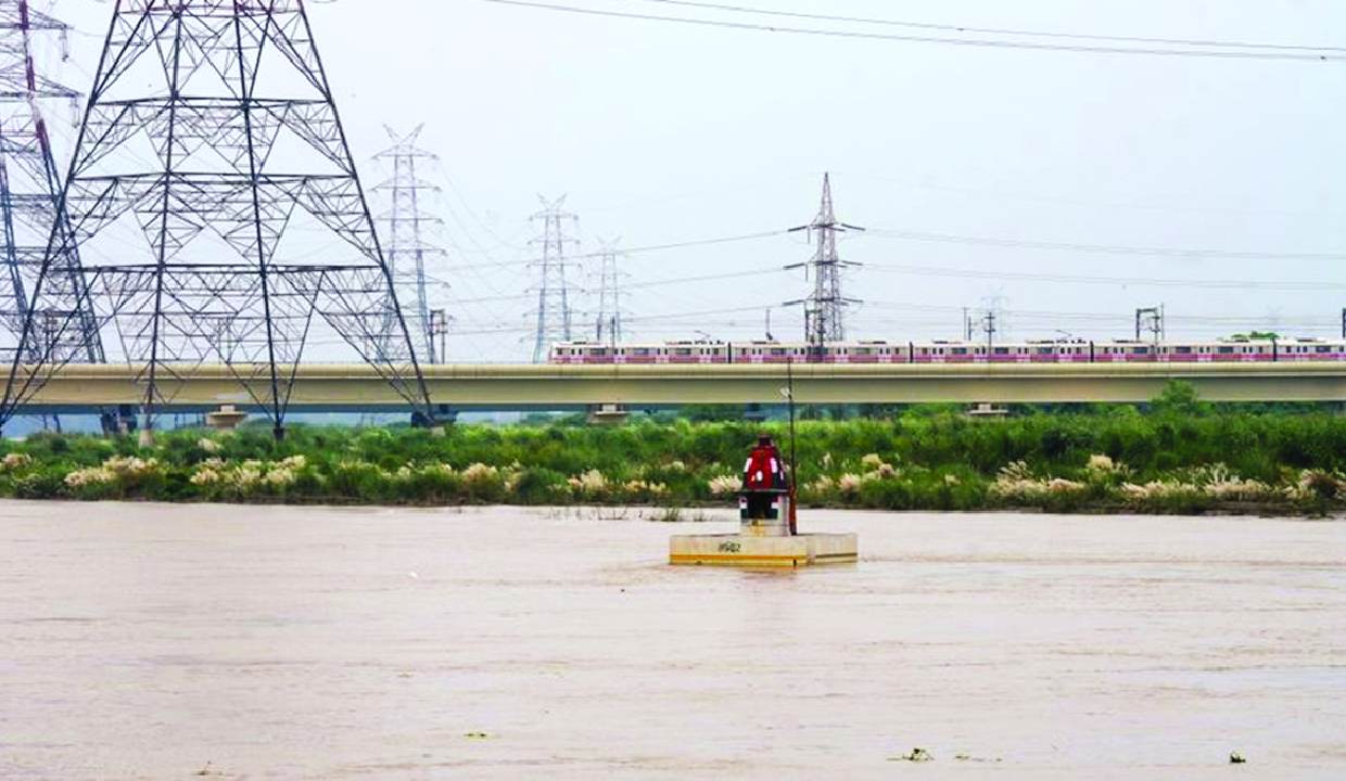 Government plans new bridge over Yamuna to ease traffic congestion