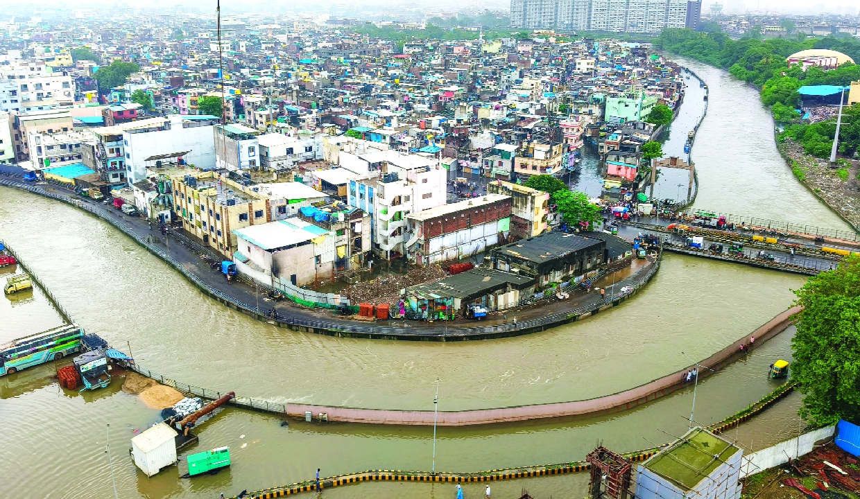 Gujarat rains: 40k shifted, 2,637 rescued, 5 dead