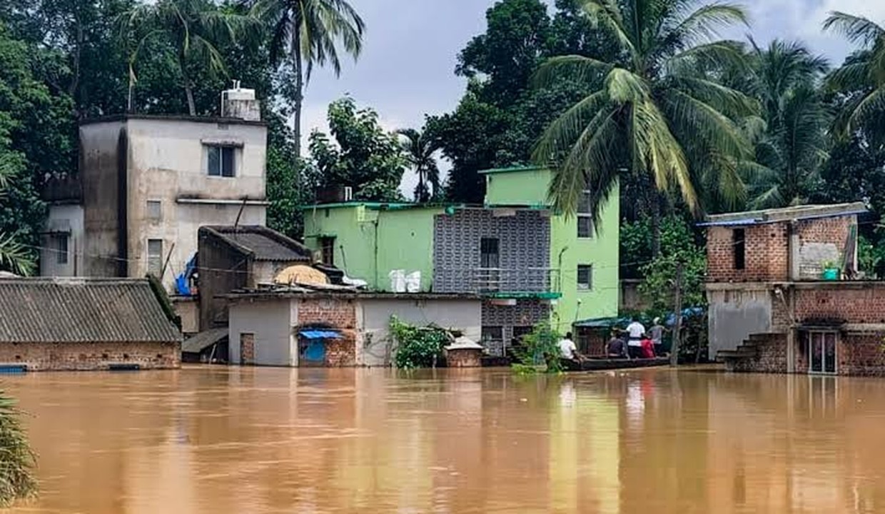Heavy rains trigger floods in parts of Odisha, normal life hit