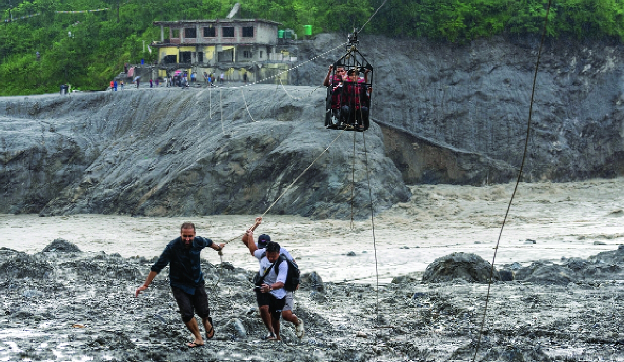 Himalayan disaster plan reviewed after Nepal floods