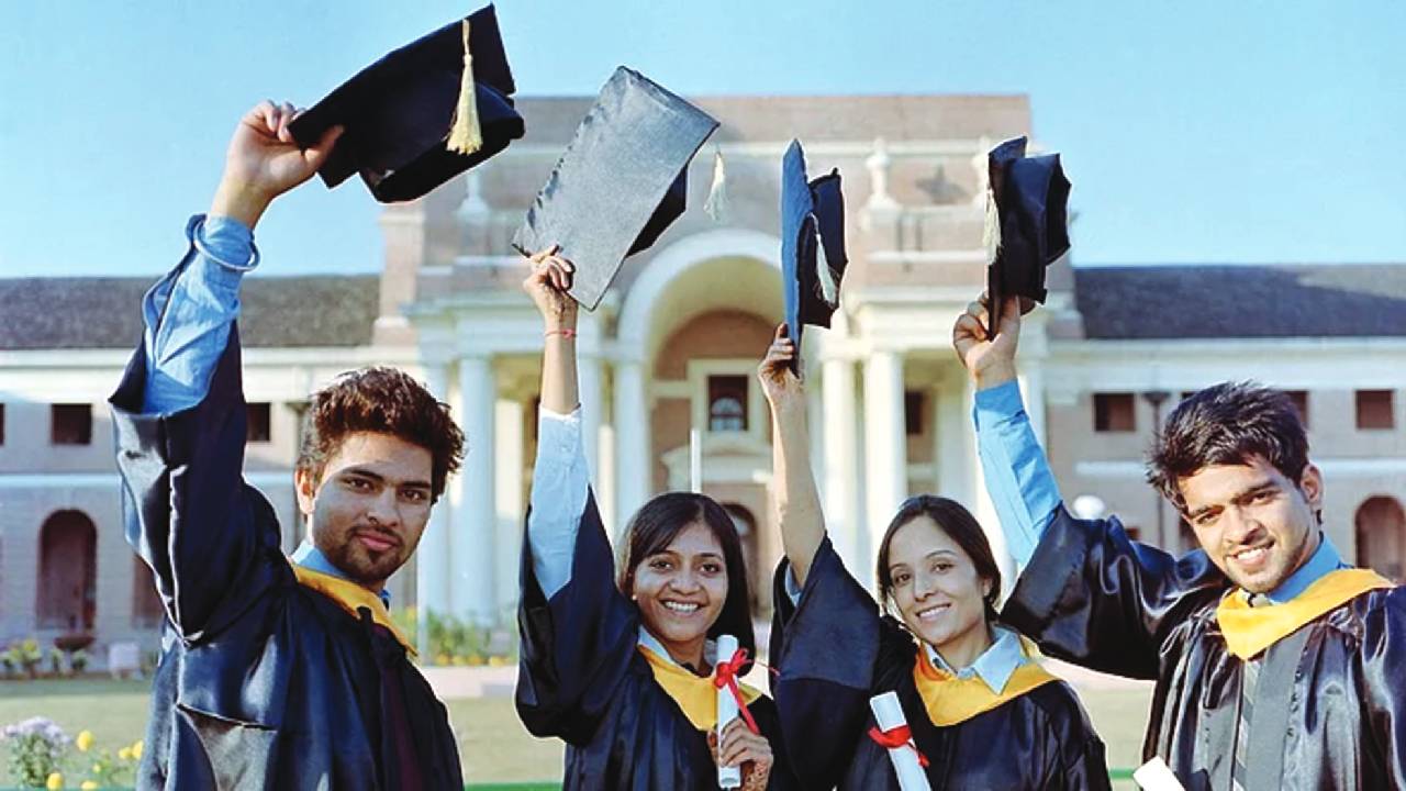 Hindus highly educated in America: Research