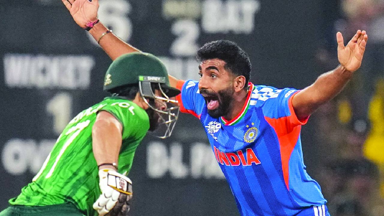 India outplay Pakistan by 61 runs