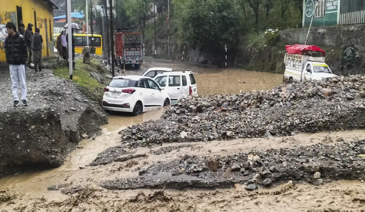 J&K flood tragedy deepens: Heavy rain hampers rescue as death toll rises to 12