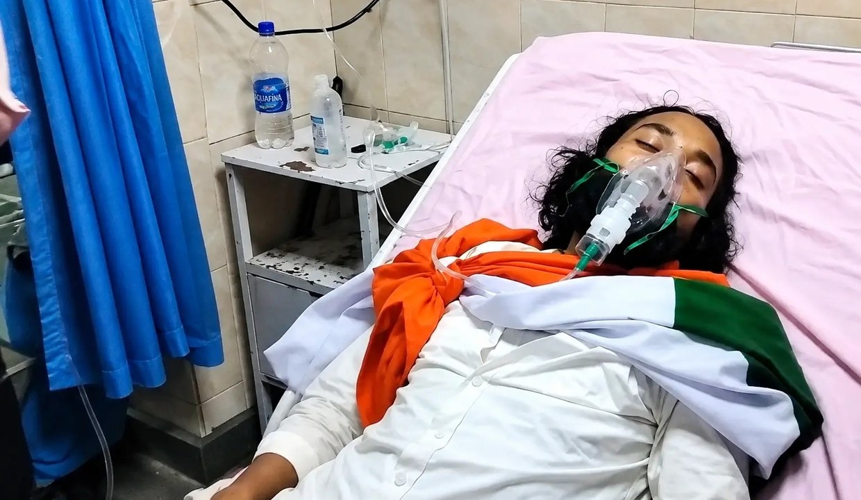 J'khand exam row: Devendra Mahto, on fast for 9 days, hospitalised after joining protest march