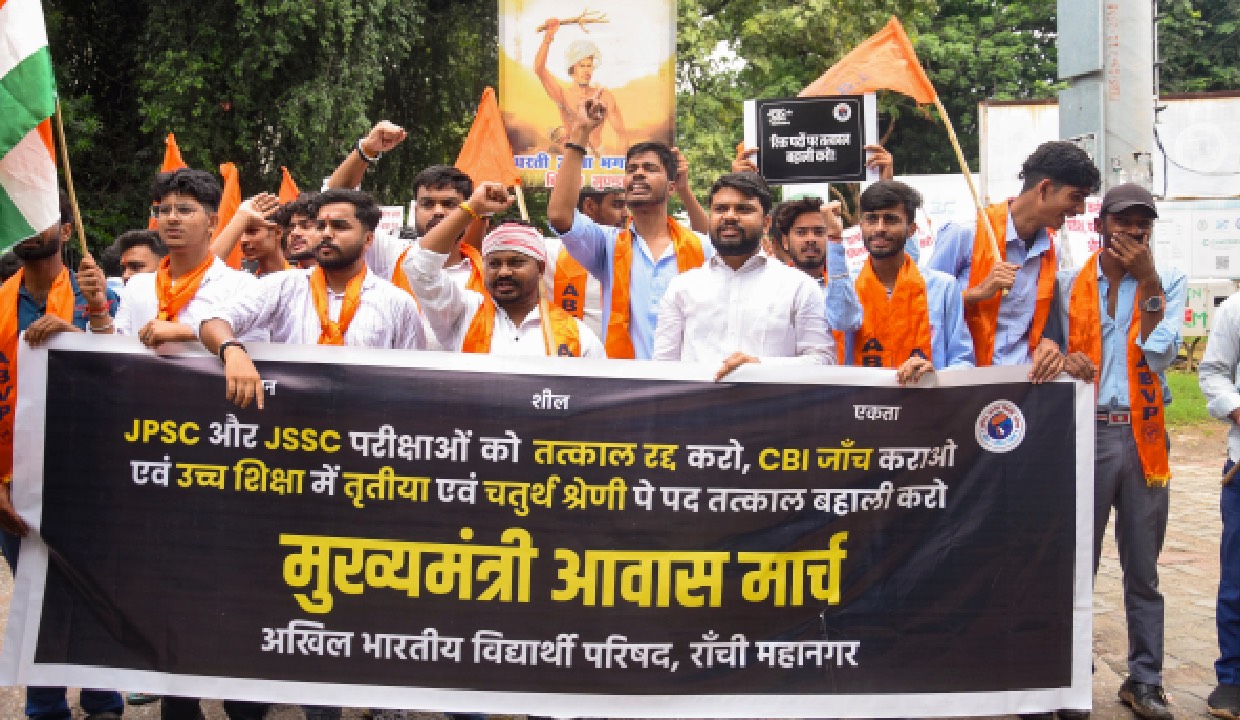Jharkhand government holds talks with student groups amid paper leak protests