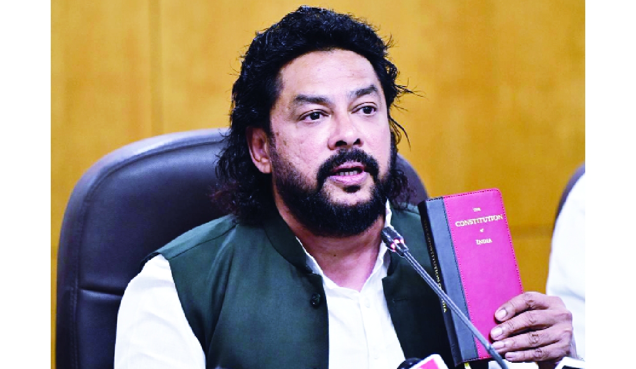 Karnataka minister Nagendra resigns, slams manuwadis