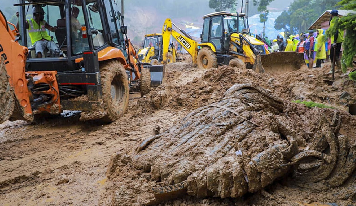 Kerala Govt pays Rs 49 lakh ex gratia to Kalladi landslide victims' Kin