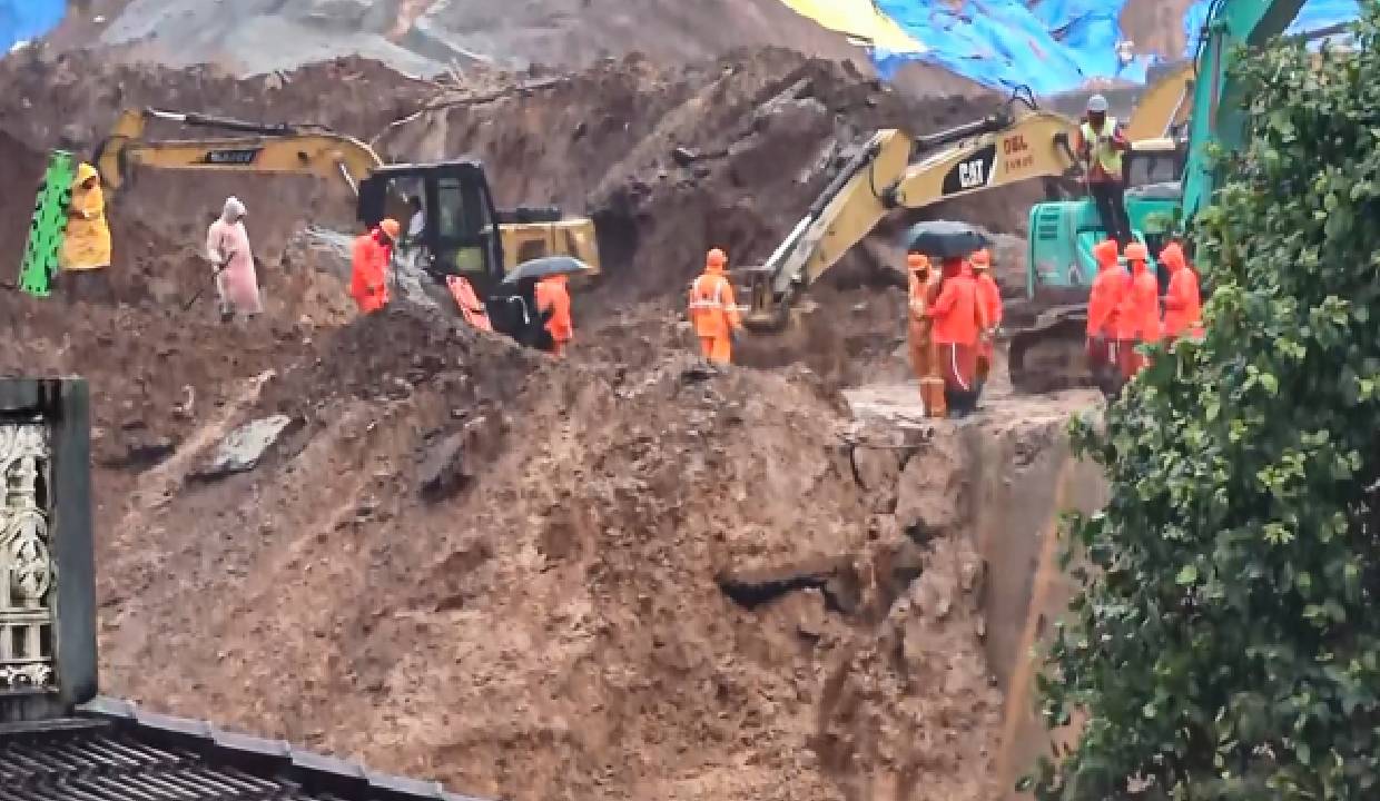 Kerala ministers promise accountability in Wayanad Landslide; Probe on