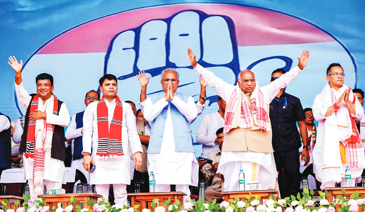 Kharge announces five guarantees for Assam