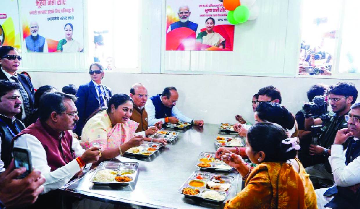 LG Saxena, CM Rekha inaugurate 25 new Atal Canteens