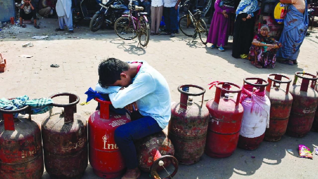 LPG shortage in food processing sector not much of concern for now: Paswan