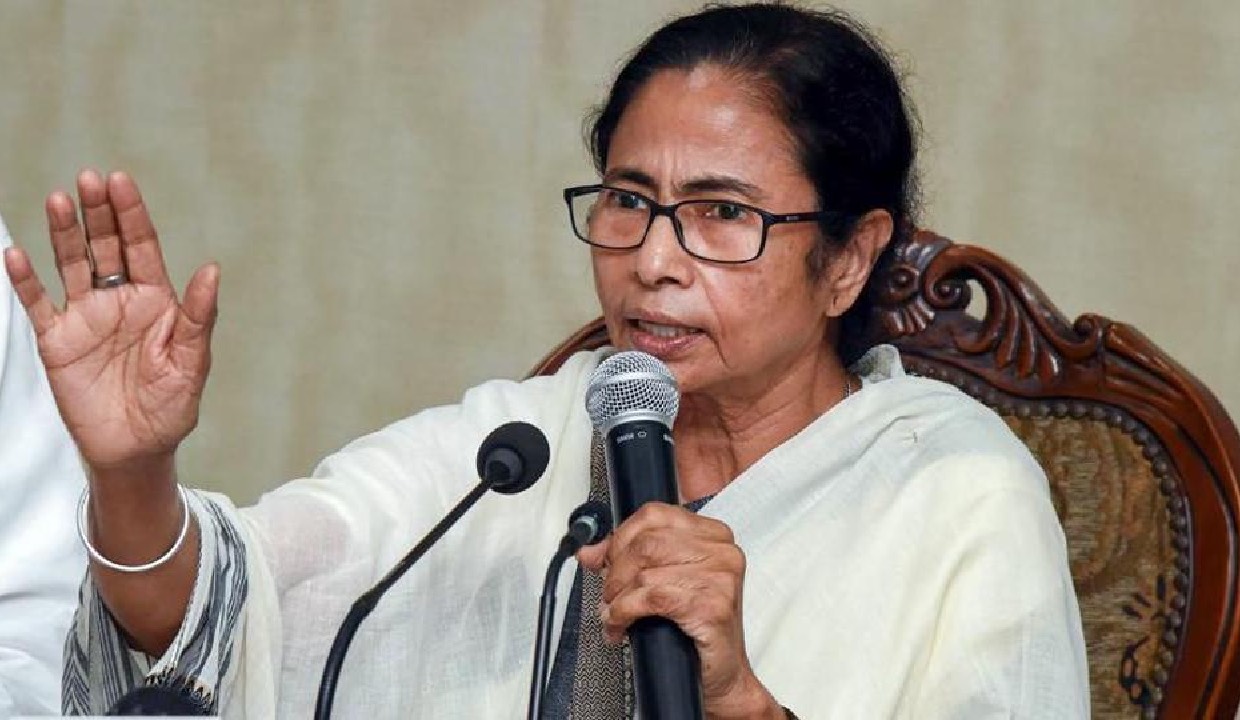 Mamata urges EC to end TMC dispute inquiry, reject rival camp's request for more time